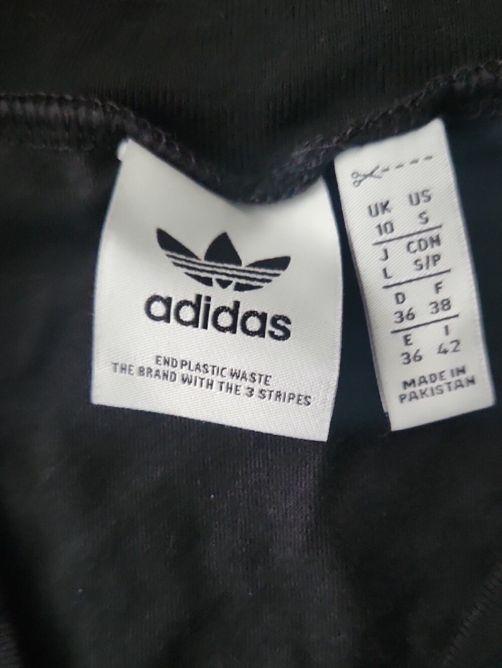 Adidas Black Cropped V-Neck Tank with Grey & White Logo Large - Picture 2 of 3
